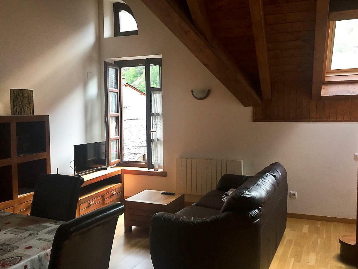 Cau D Aneu Duplex En El Centro D Esterri D Aneu إيستيري دانو المظهر الخارجي الصورة
