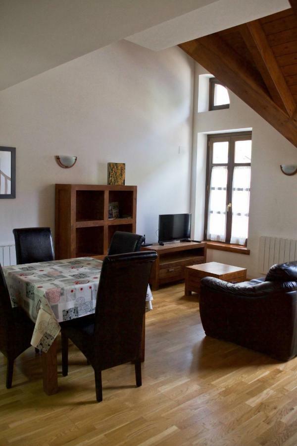 Cau D Aneu Duplex En El Centro D Esterri D Aneu إيستيري دانو المظهر الخارجي الصورة